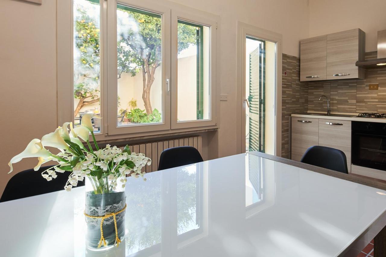 ✦ Garden House In Centro - Free Parking ✦ Apartment Livorno Luaran gambar